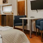 Family Pod Swierkami Centrum Miasta! Апартаменты *