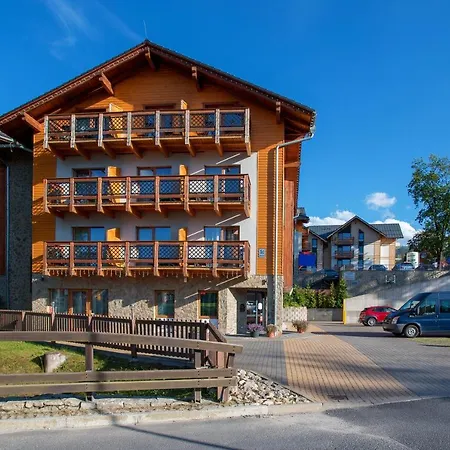 Family Pod Swierkami Centrum Miasta! Apartment